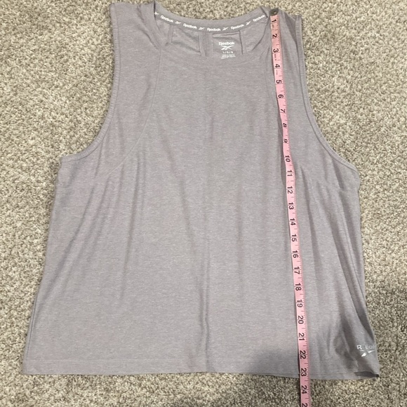 Set of 3 - athletic tank tops - Picture 10 of 10